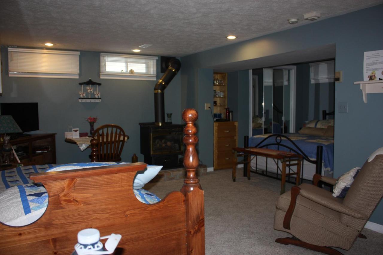 Carrousel Bed & Breakfast Cayuga Rom bilde